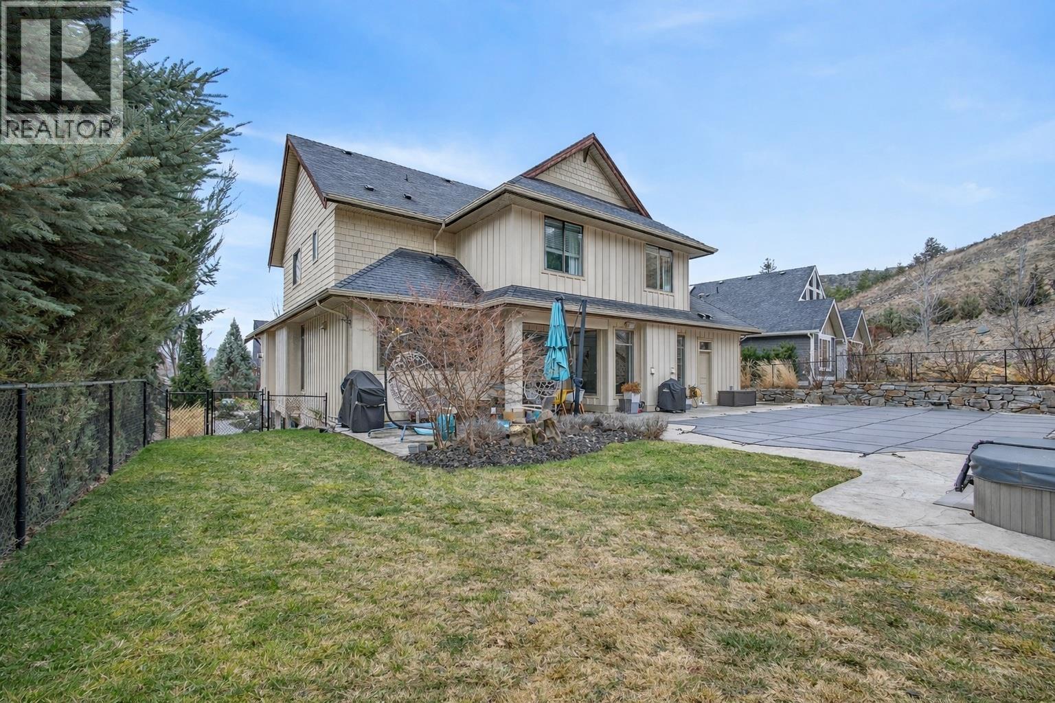 1996 Twin Ridge Court, Kelowna