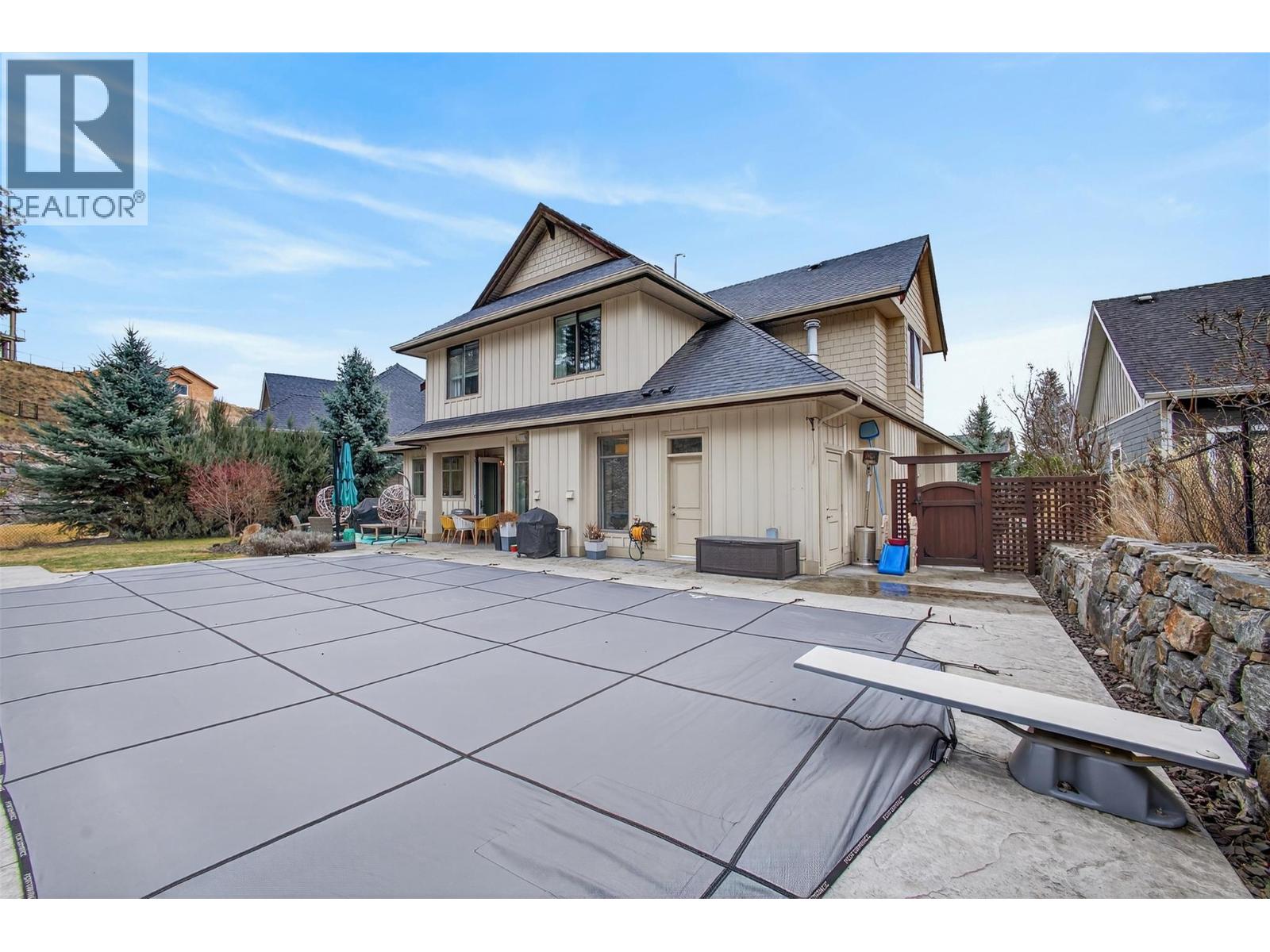 1996 Twin Ridge Court, Kelowna