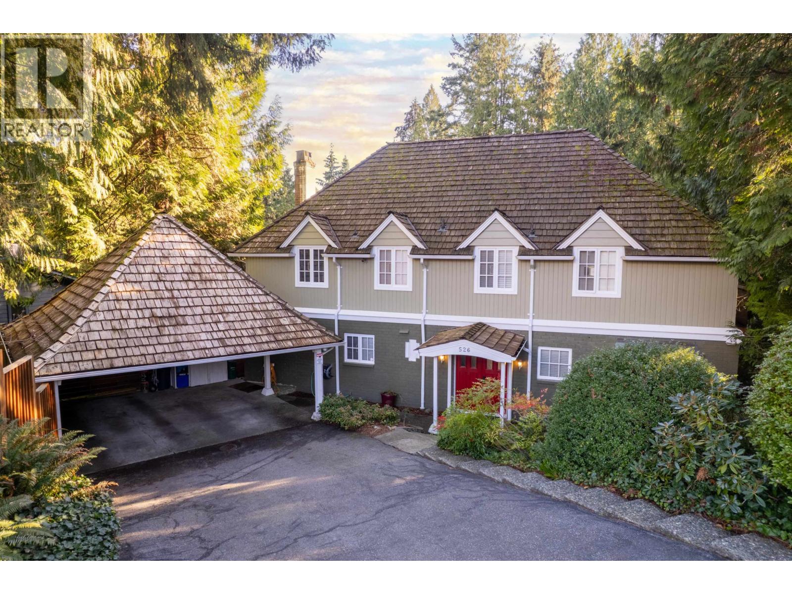 526 NEWDALE PLACE, West Vancouver