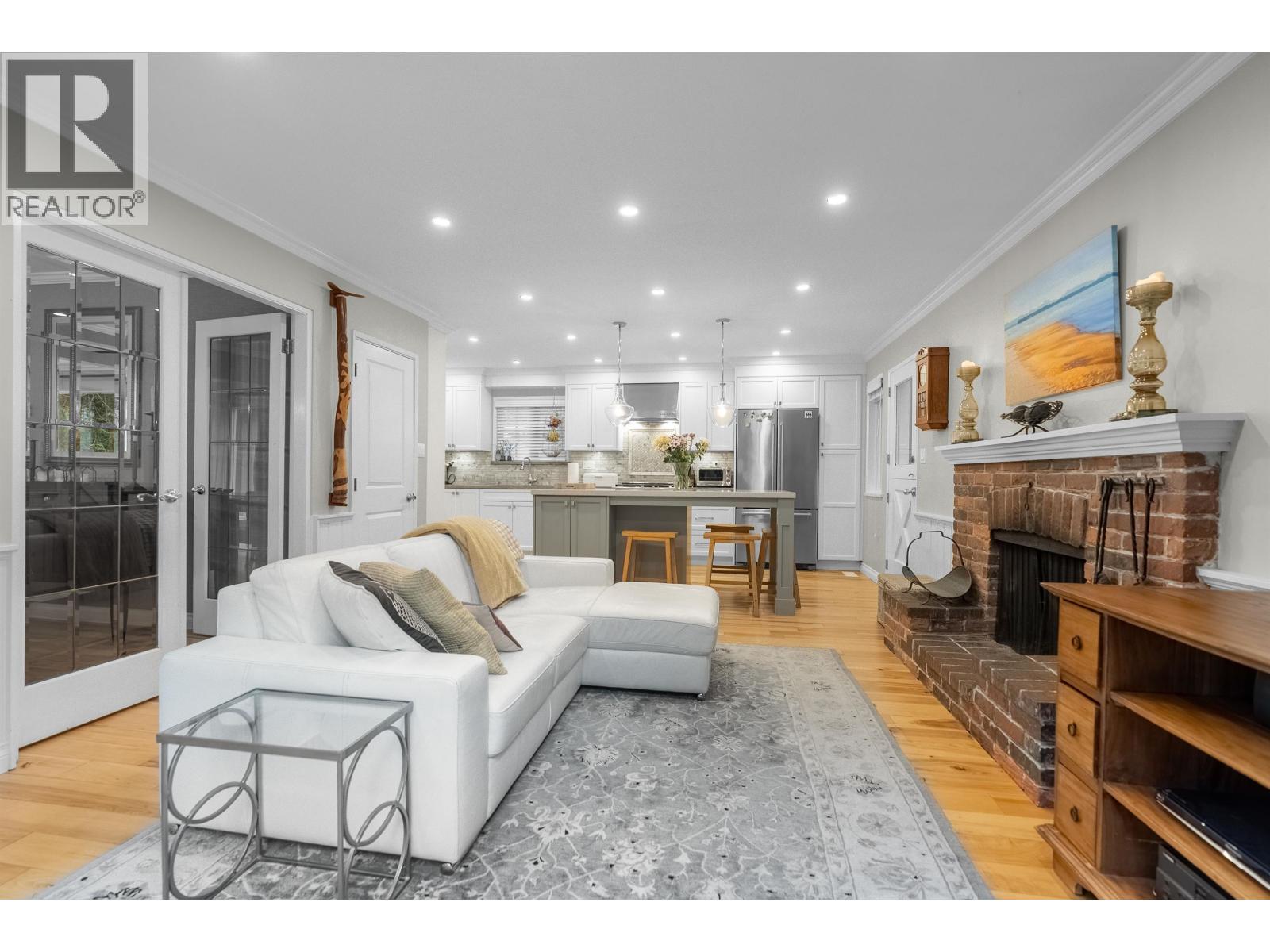 526 NEWDALE PLACE, West Vancouver
