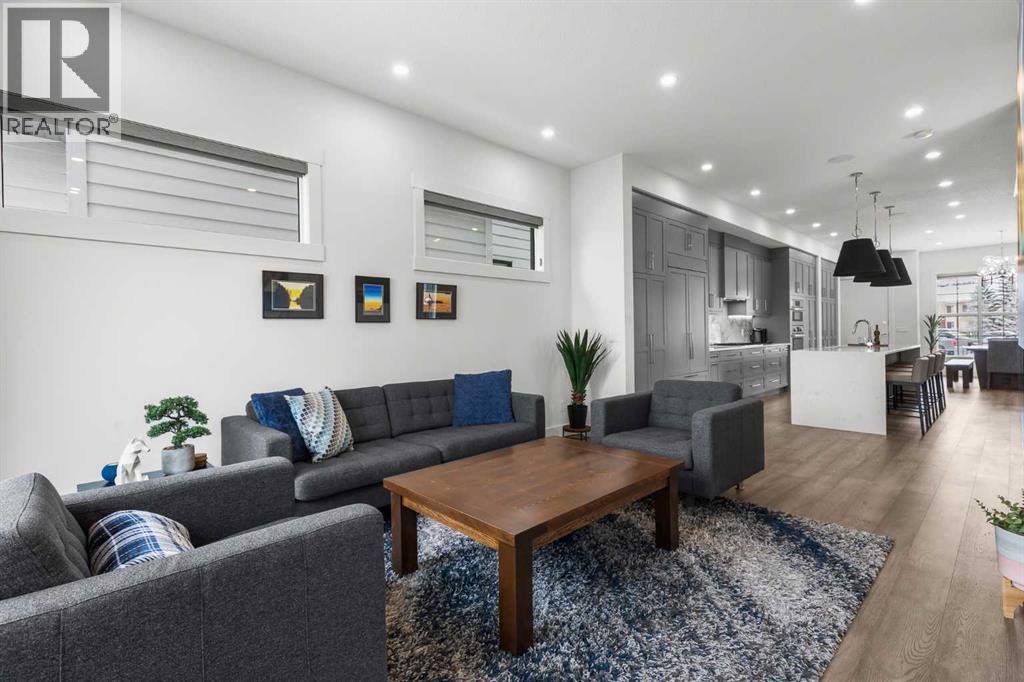 Single Family House for Sale in   Street NW Parkdale Calgary 