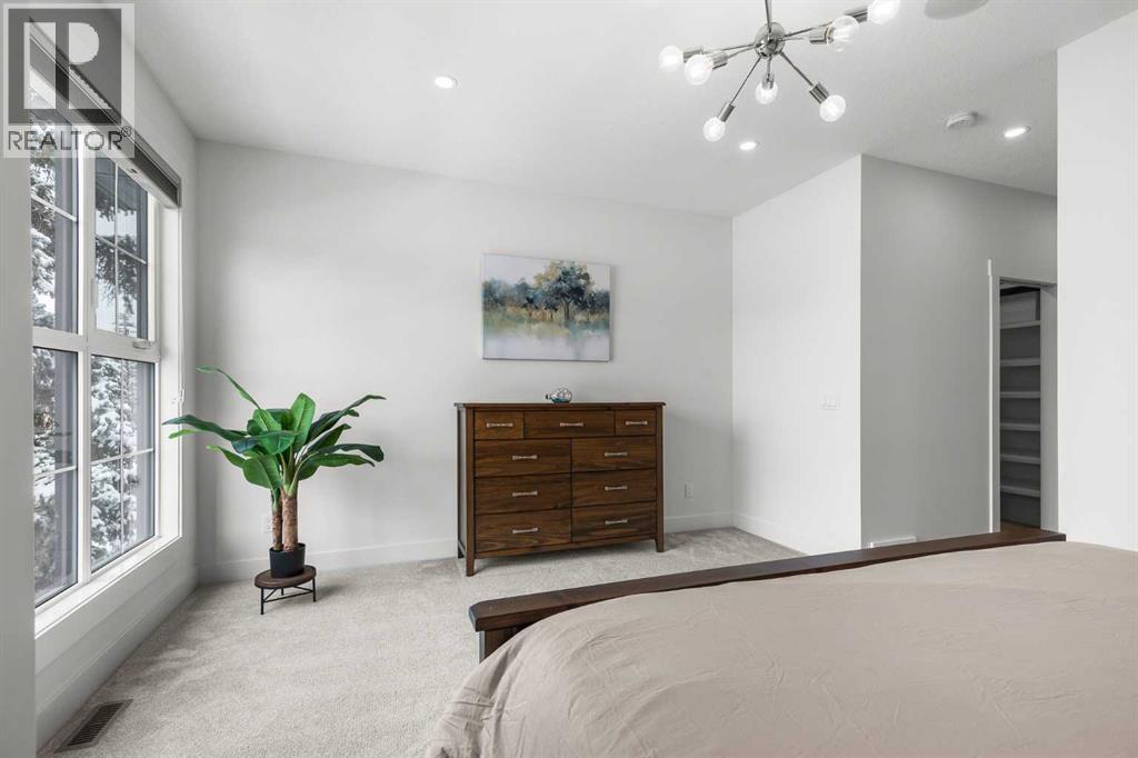 Single Family House for Sale in   Street NW Parkdale Calgary 