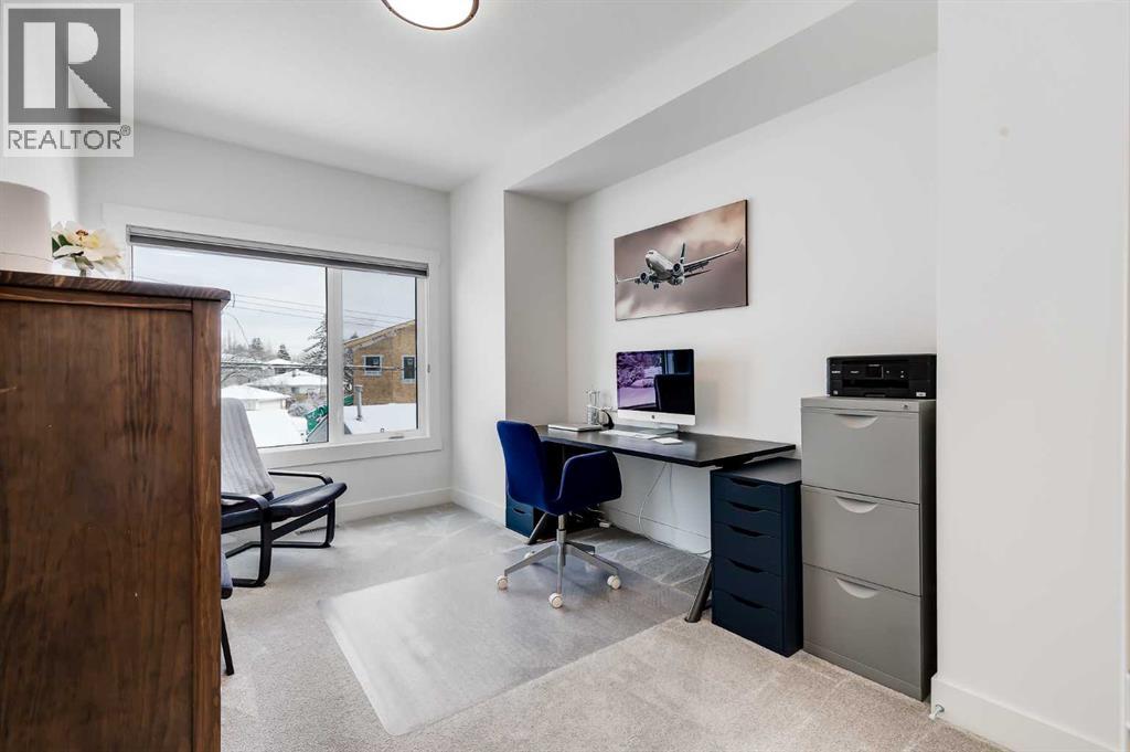 Single Family House for Sale in   Street NW Parkdale Calgary 