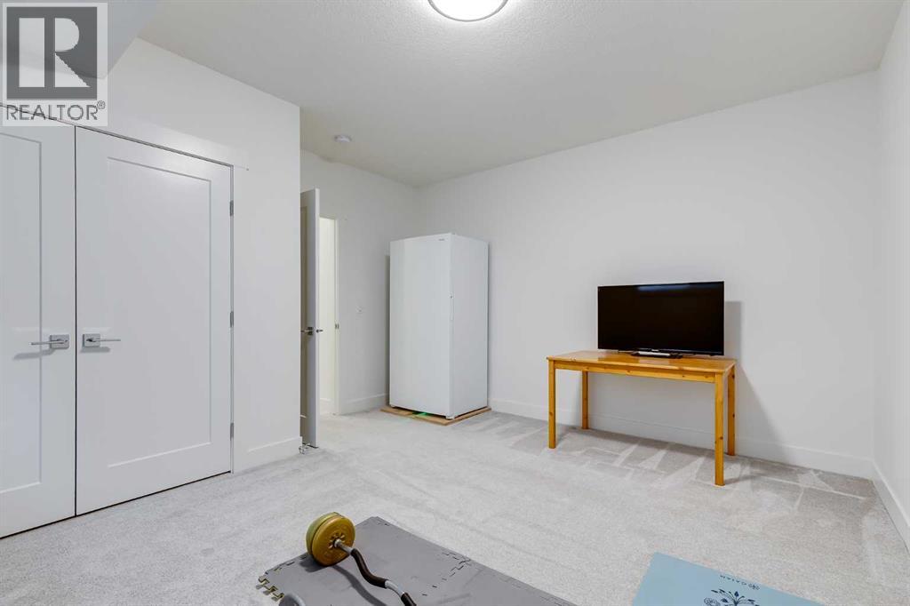 Single Family House for Sale in   Street NW Parkdale Calgary 