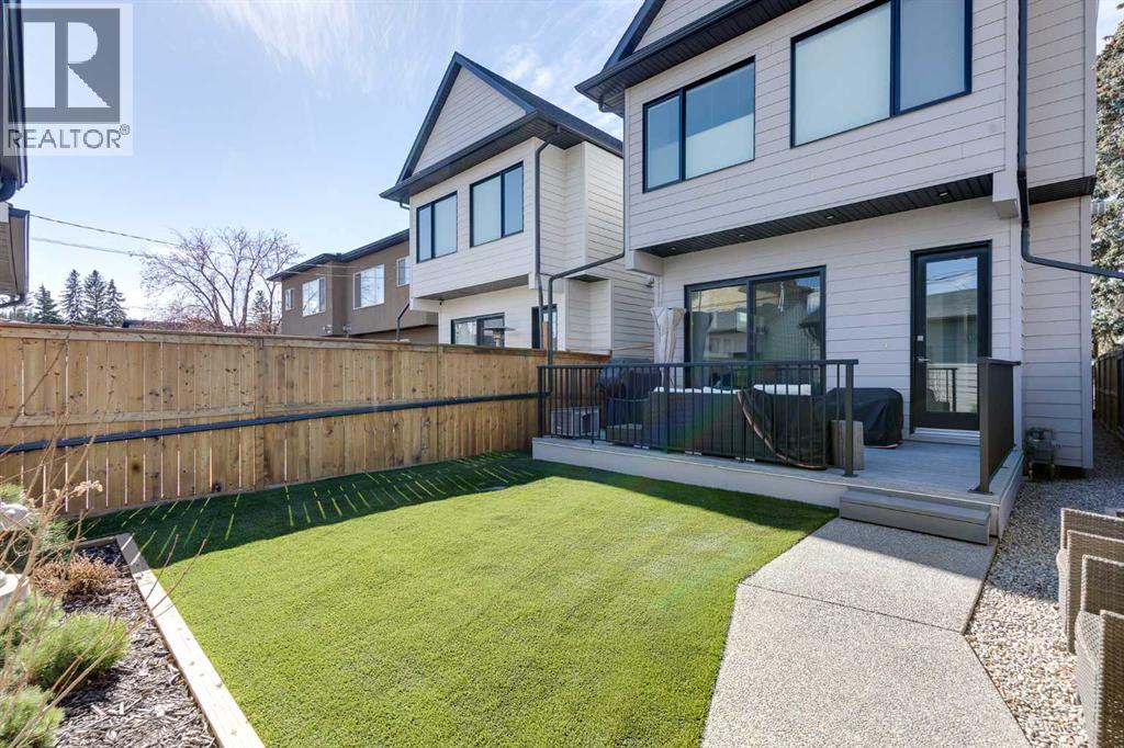 Single Family House for Sale in   Street NW Parkdale Calgary 