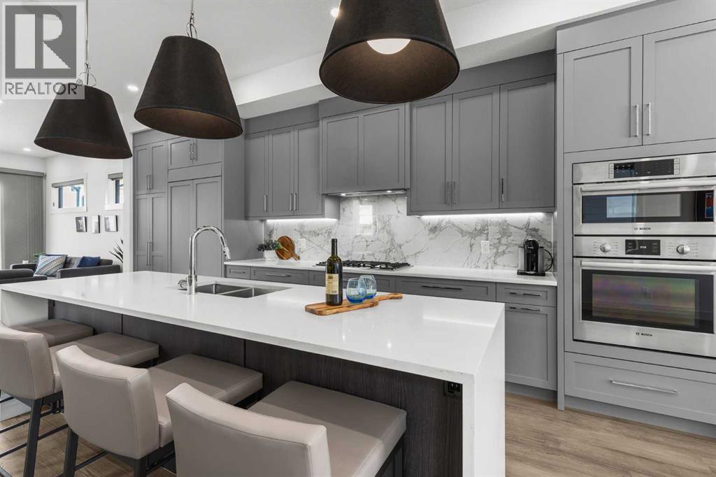 Single Family House for Sale in   Street NW Parkdale Calgary 