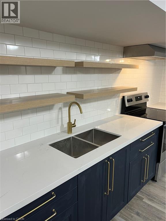 6 BARDADYN Court - 16