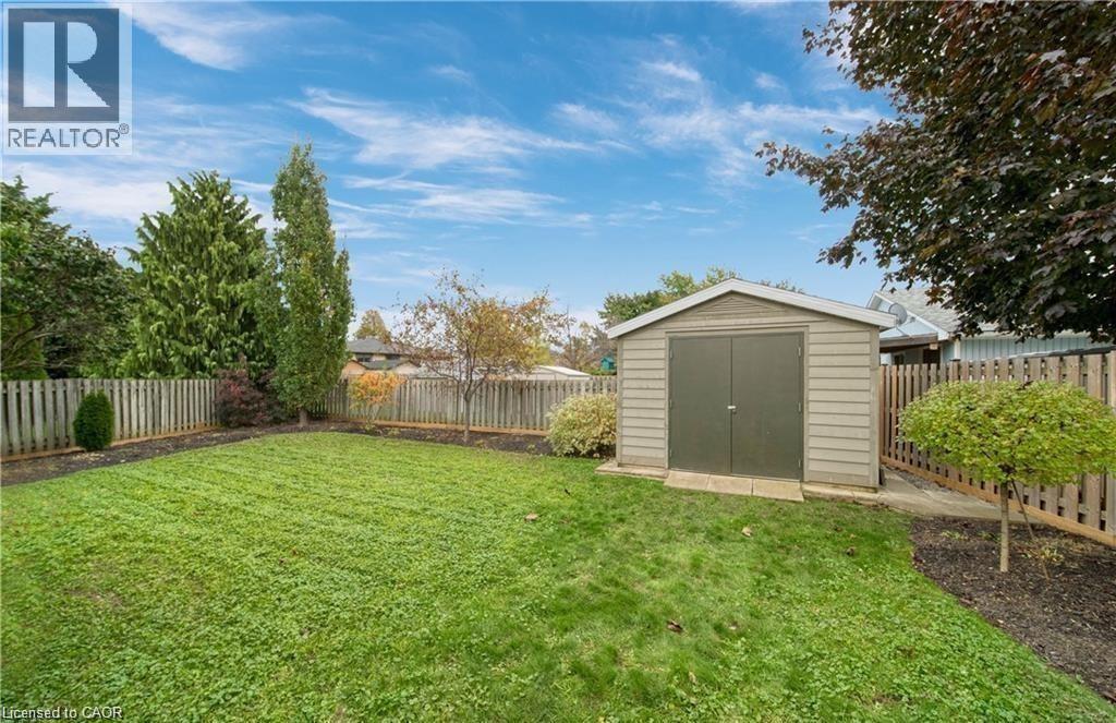 6 BARDADYN Court - 2