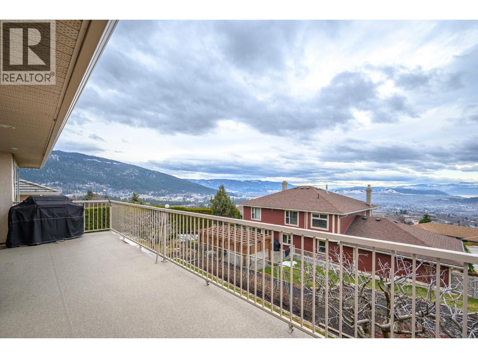 6776 Foothills Drive, Vernon