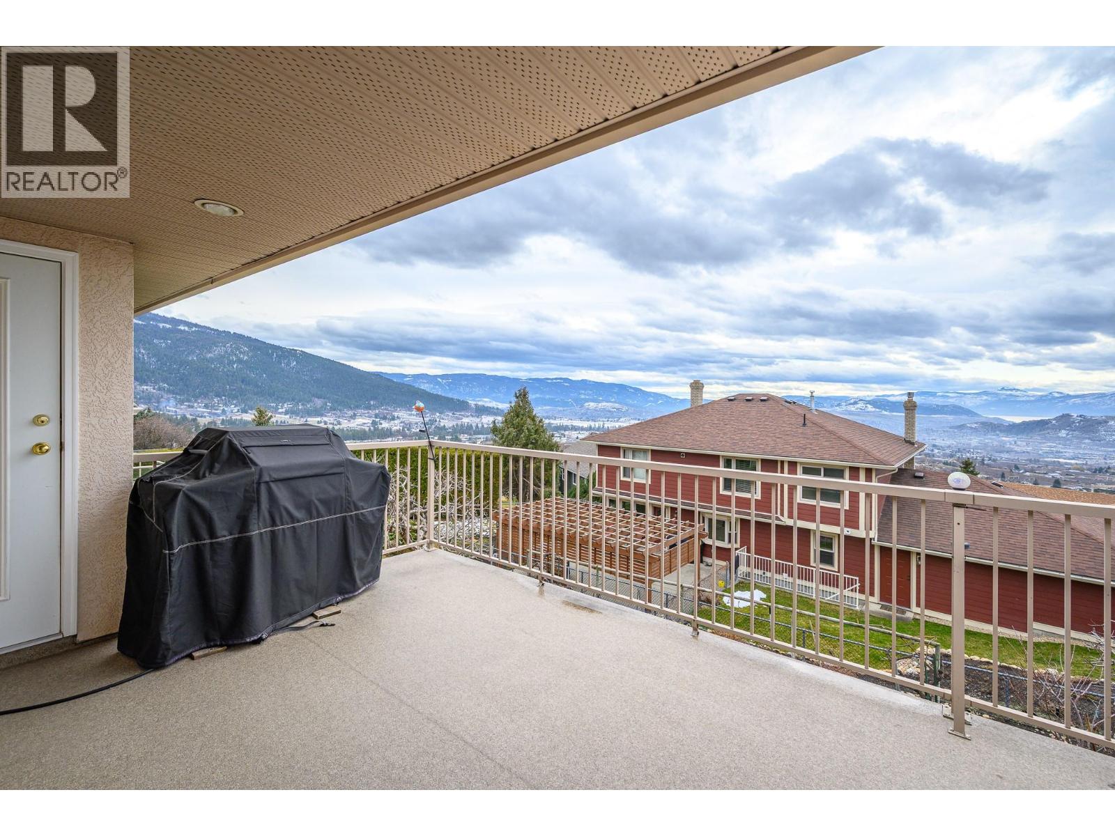 6776 Foothills Drive, Vernon