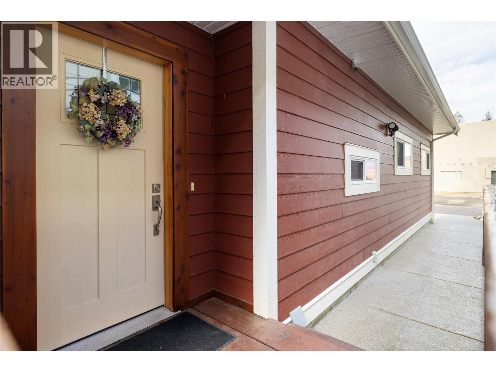 132 Falcon Avenue, Vernon