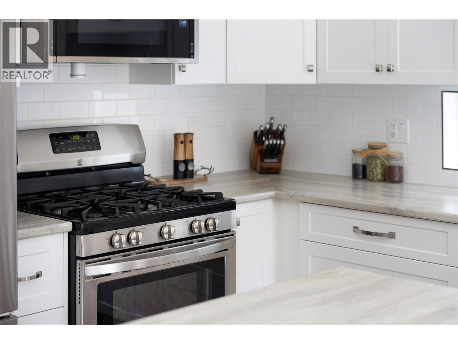 132 Falcon Avenue, Vernon