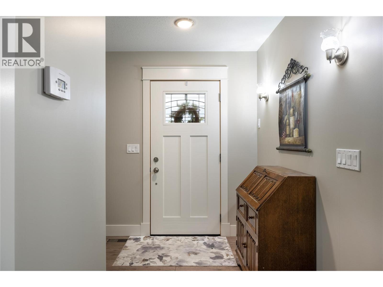 132 Falcon Avenue, Vernon