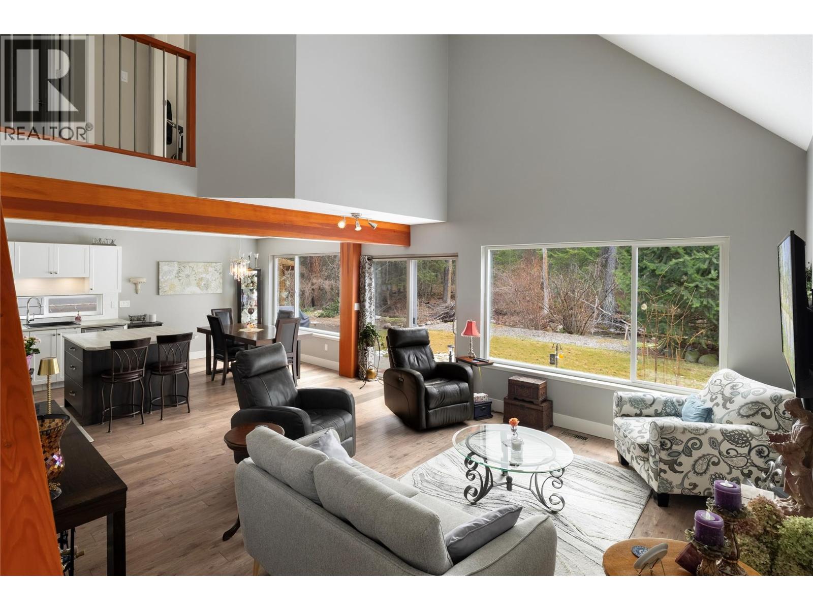 132 Falcon Avenue, Vernon