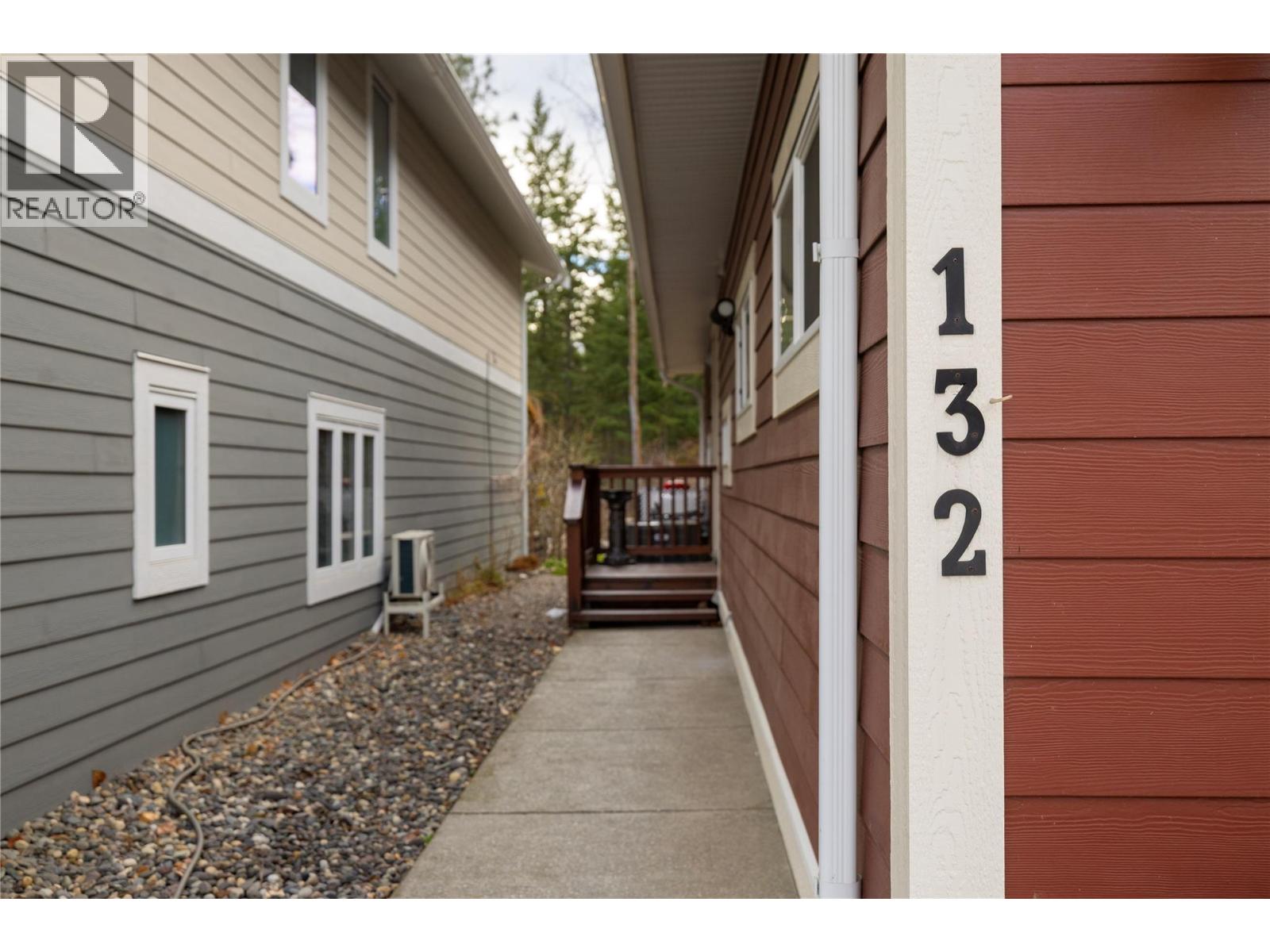 132 Falcon Avenue, Vernon