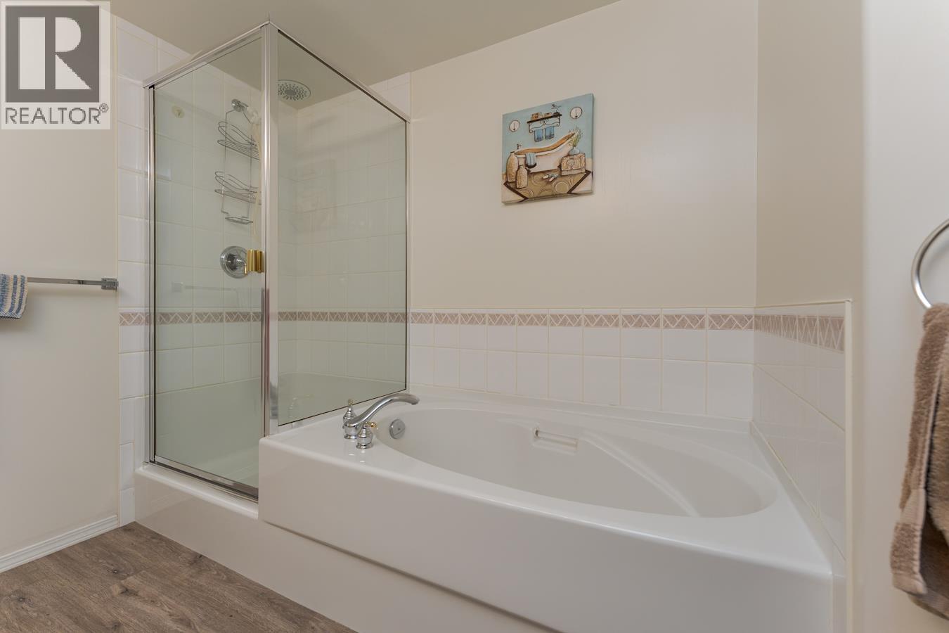 #108 2055 INGLEDEW STREET - 11