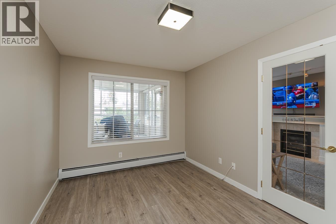 #108 2055 INGLEDEW STREET - 12