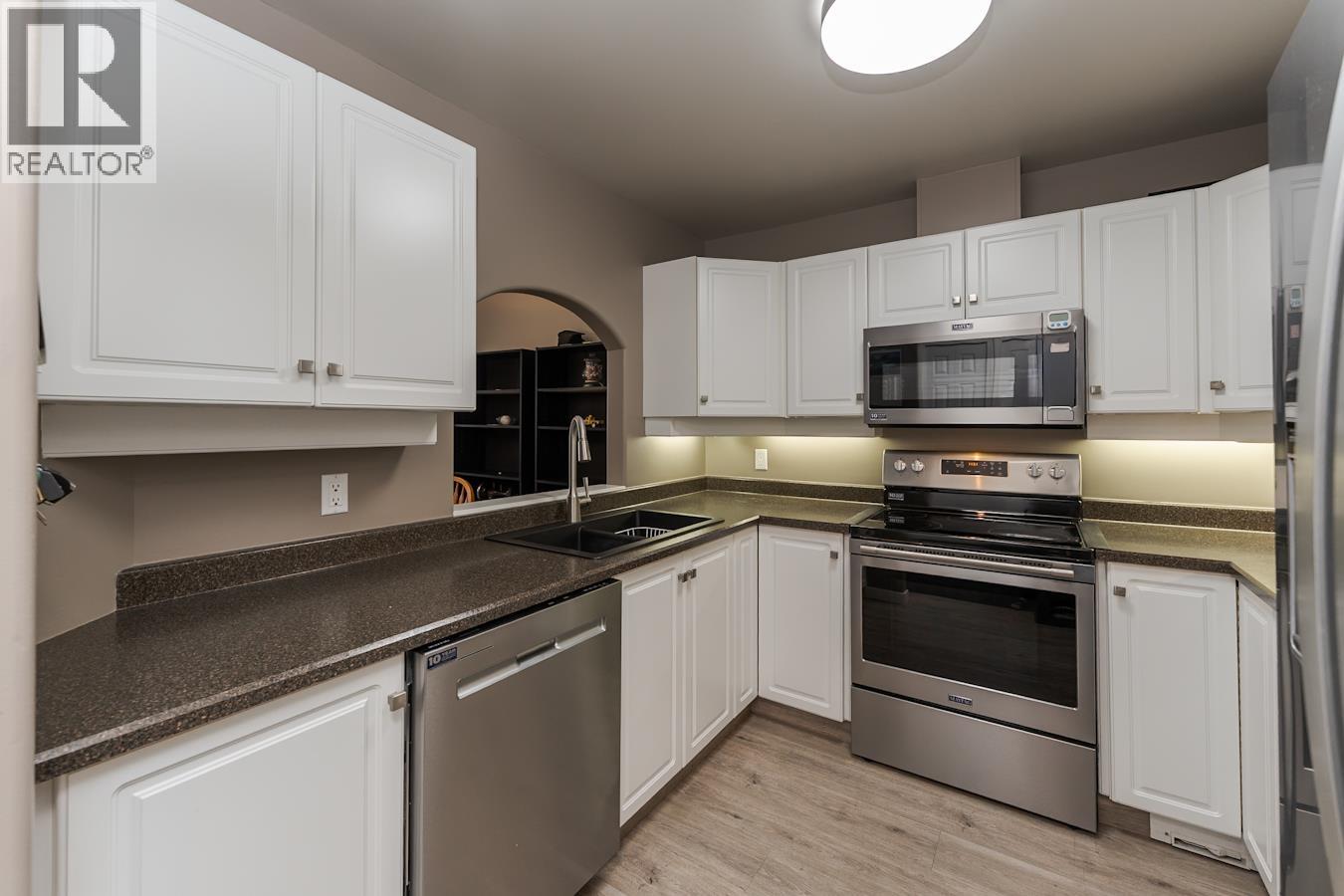 #108 2055 INGLEDEW STREET - 7