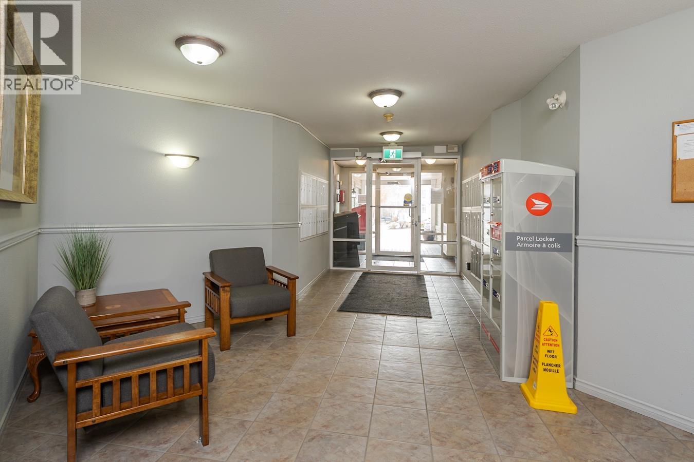 108 2055 INGLEDEW Street - photo 2