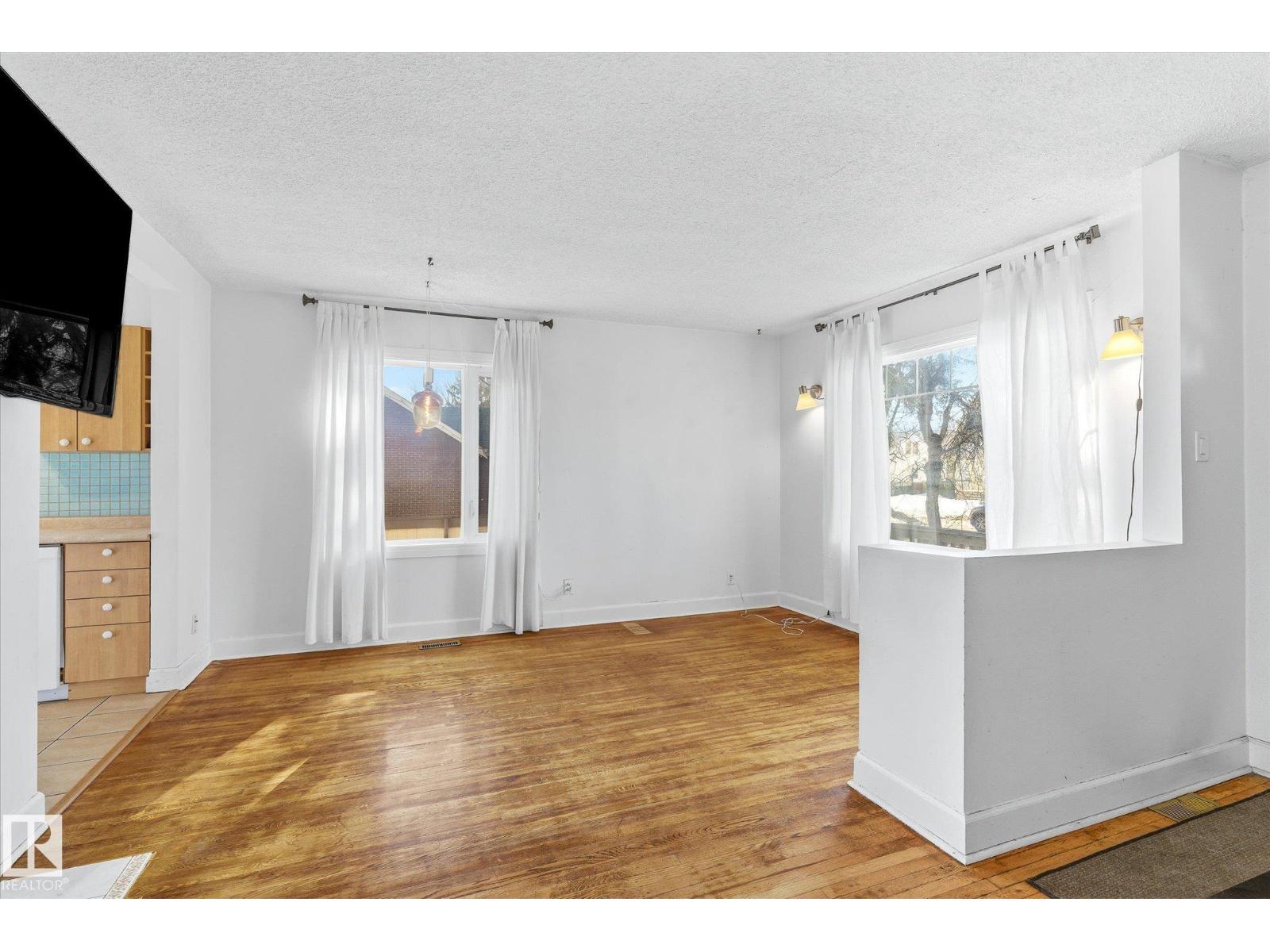 12821 122 ST NW - 7