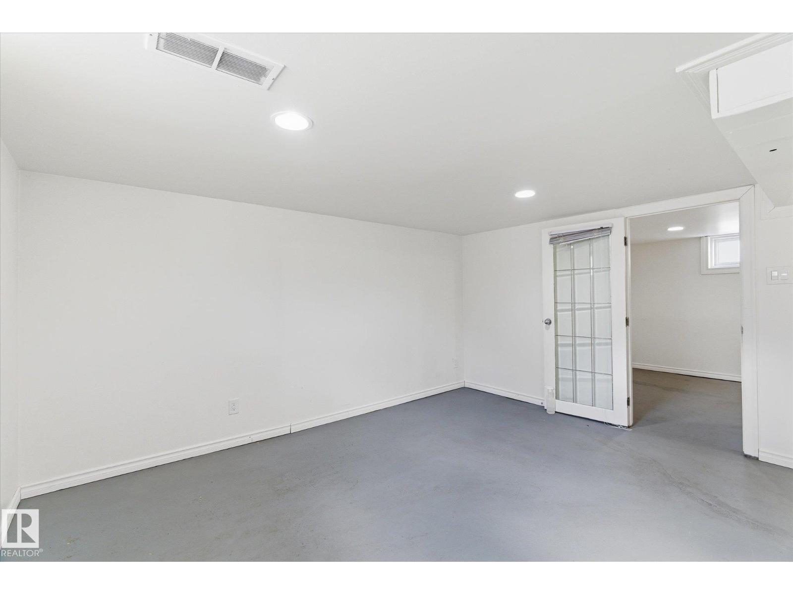 12821 122 ST NW - 23