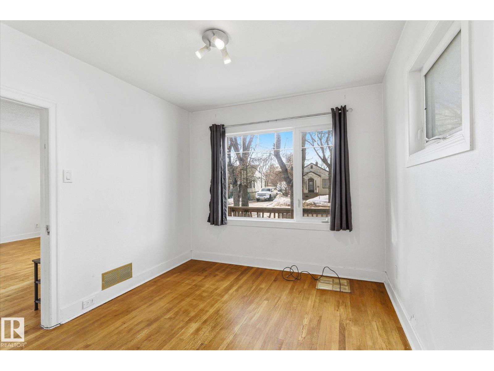 12821 122 ST NW - 12