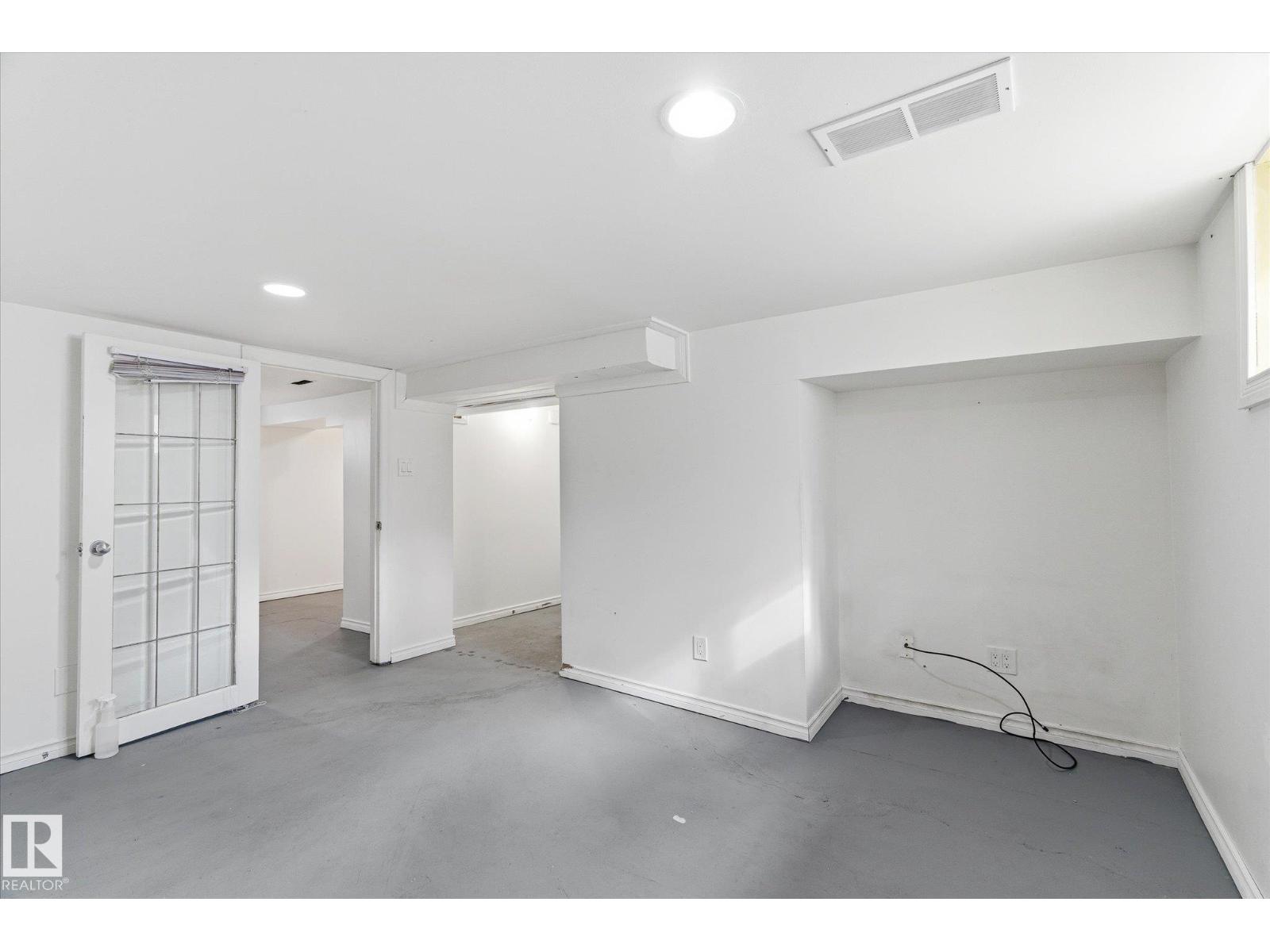 12821 122 ST NW - 22
