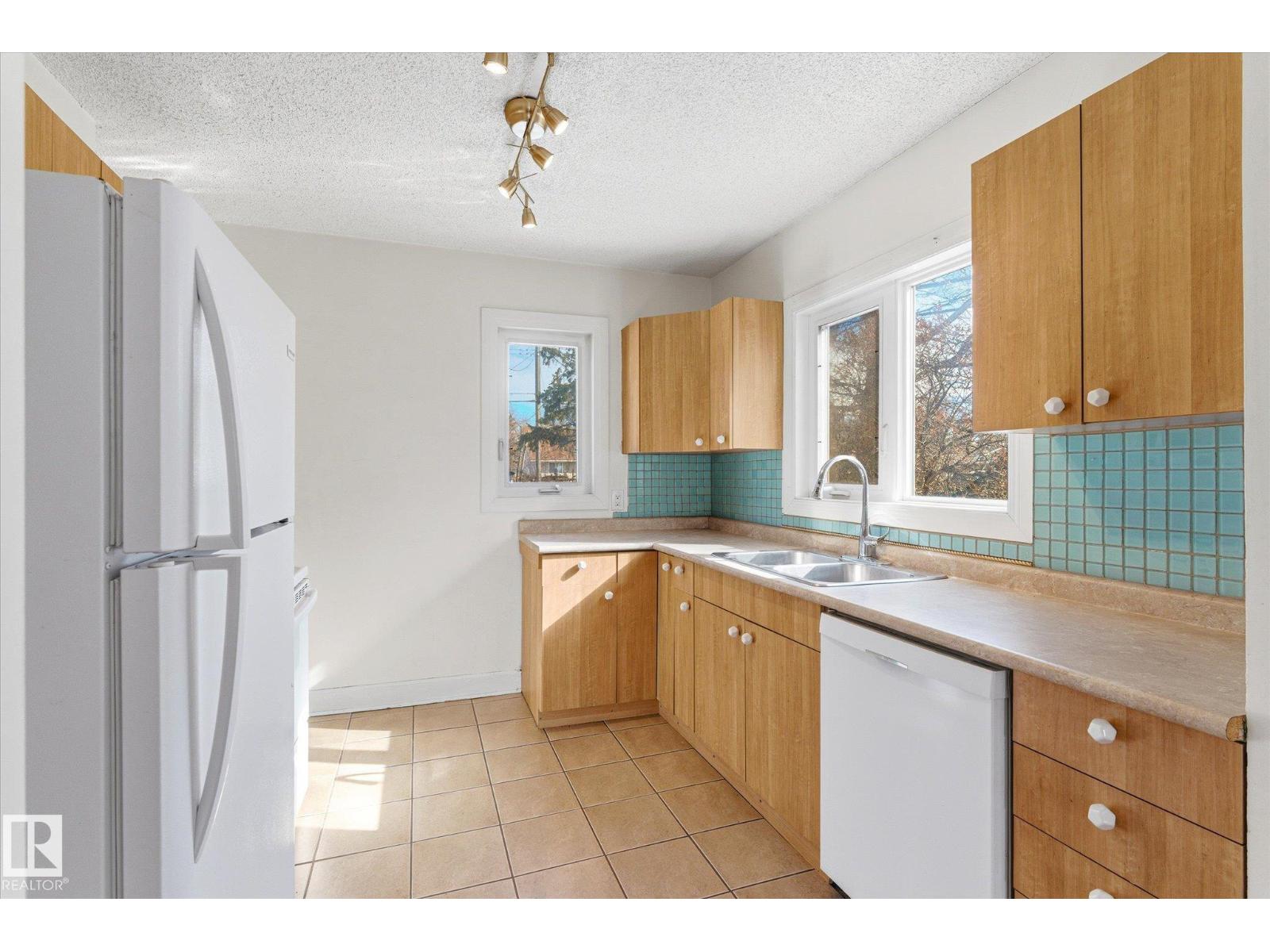 12821 122 ST NW - 9