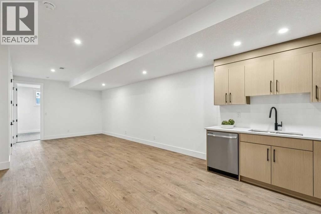 Single Family House for Sale in   Avenue SW South Calgary Calgary 