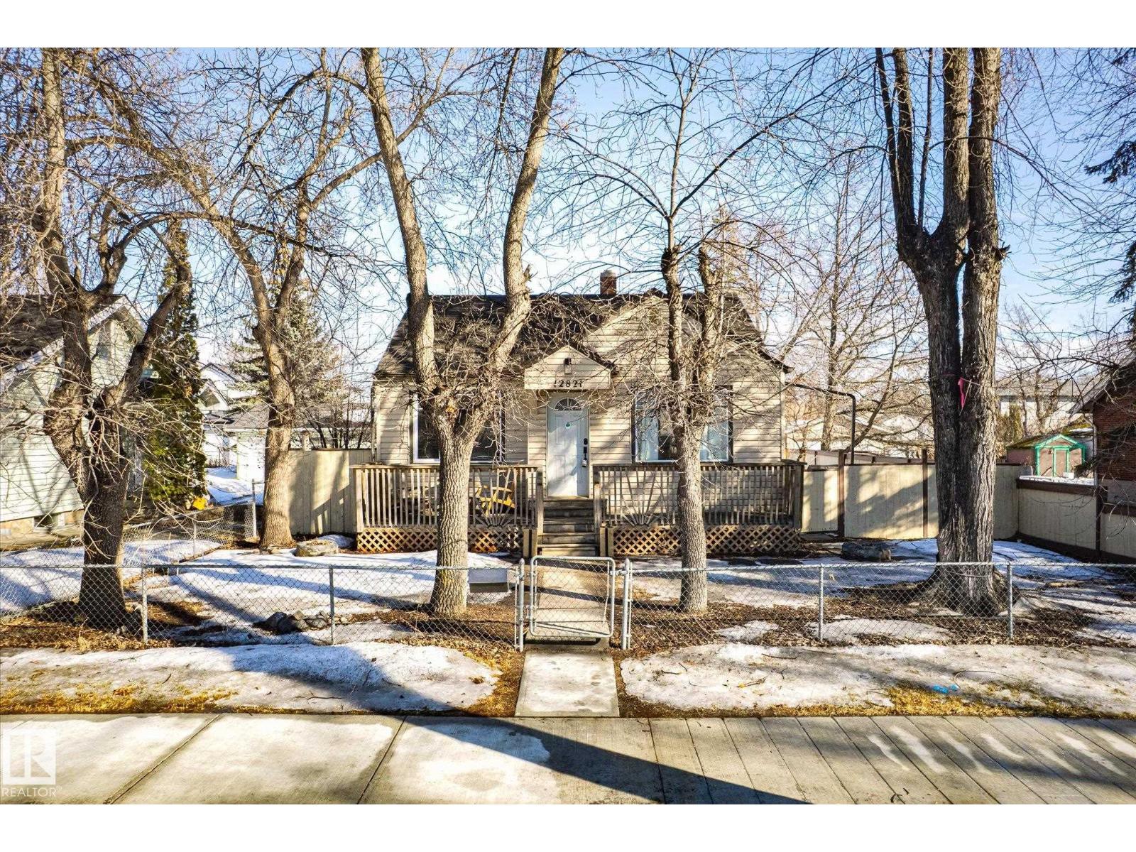 12821 122 ST NW - 52