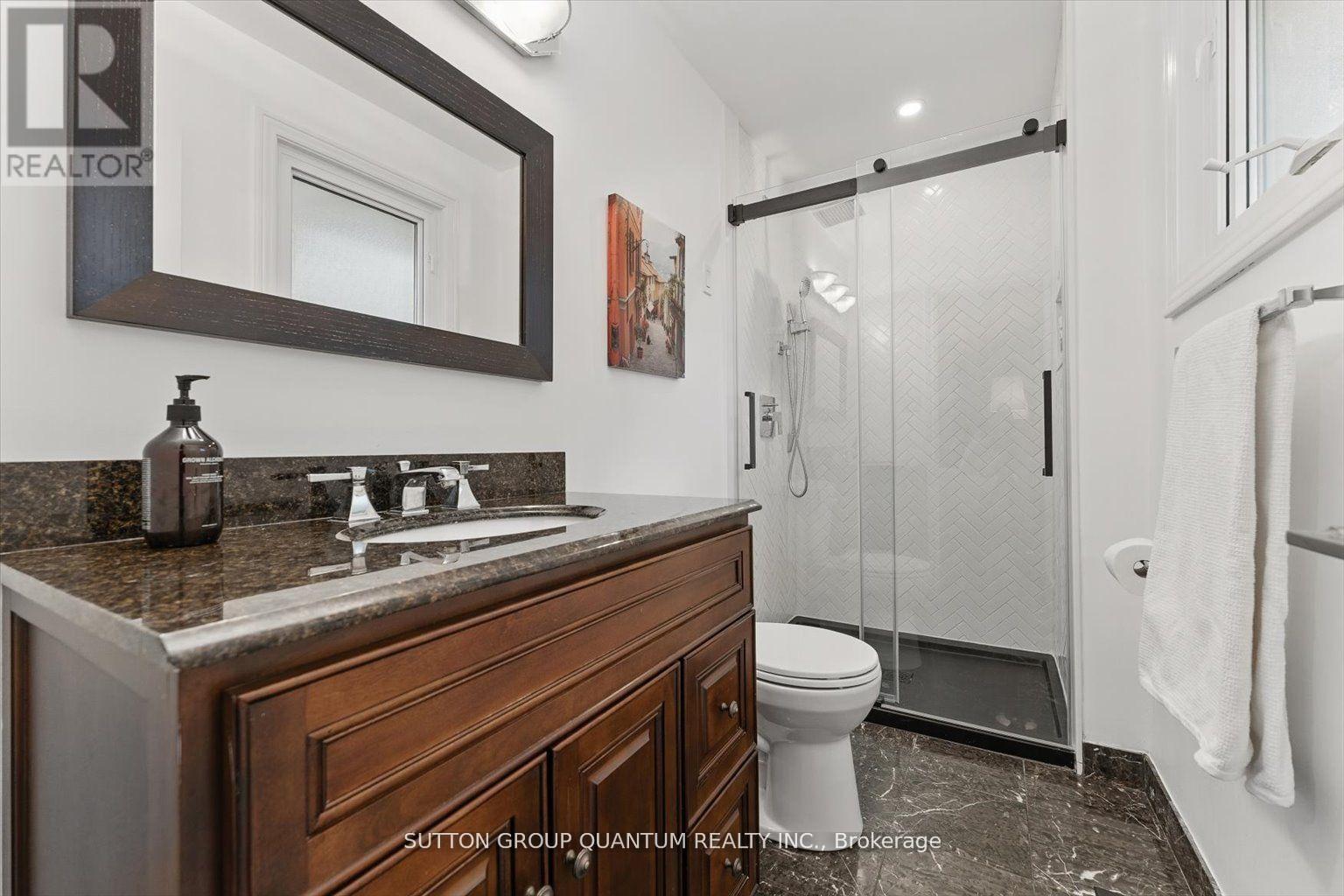 347 PINETREE WAY - 30