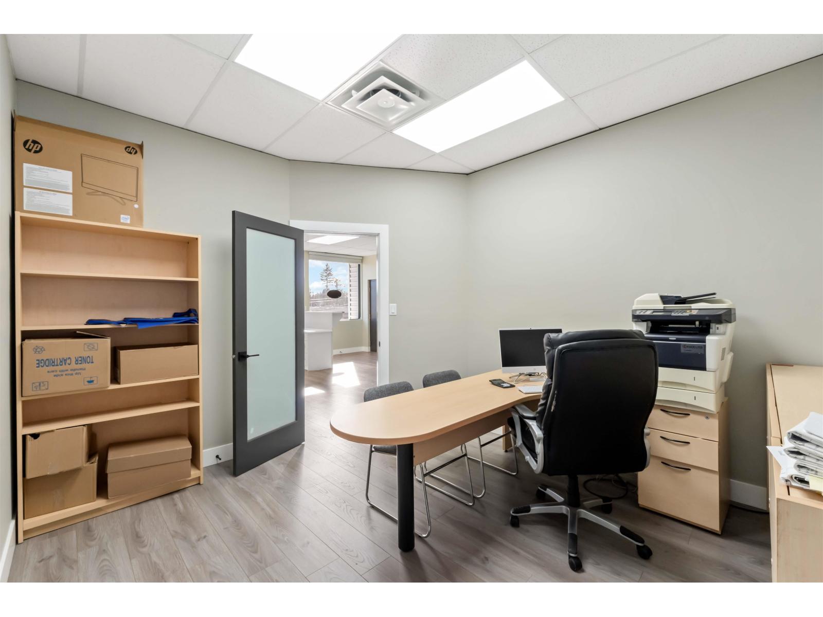 205 31549 SOUTH FRASER WAY — photo 14