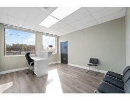 205 31549 South Fraser Way, Abbotsford, BC V2T1T8 Photo 10