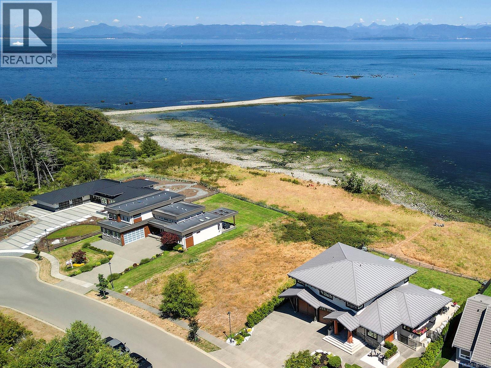 290 Connemara Rd, Comox