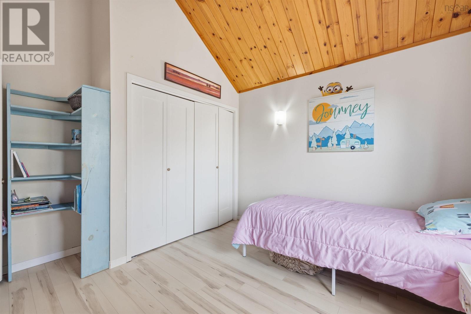 Property 21 of 30 of 450 Shore Drive