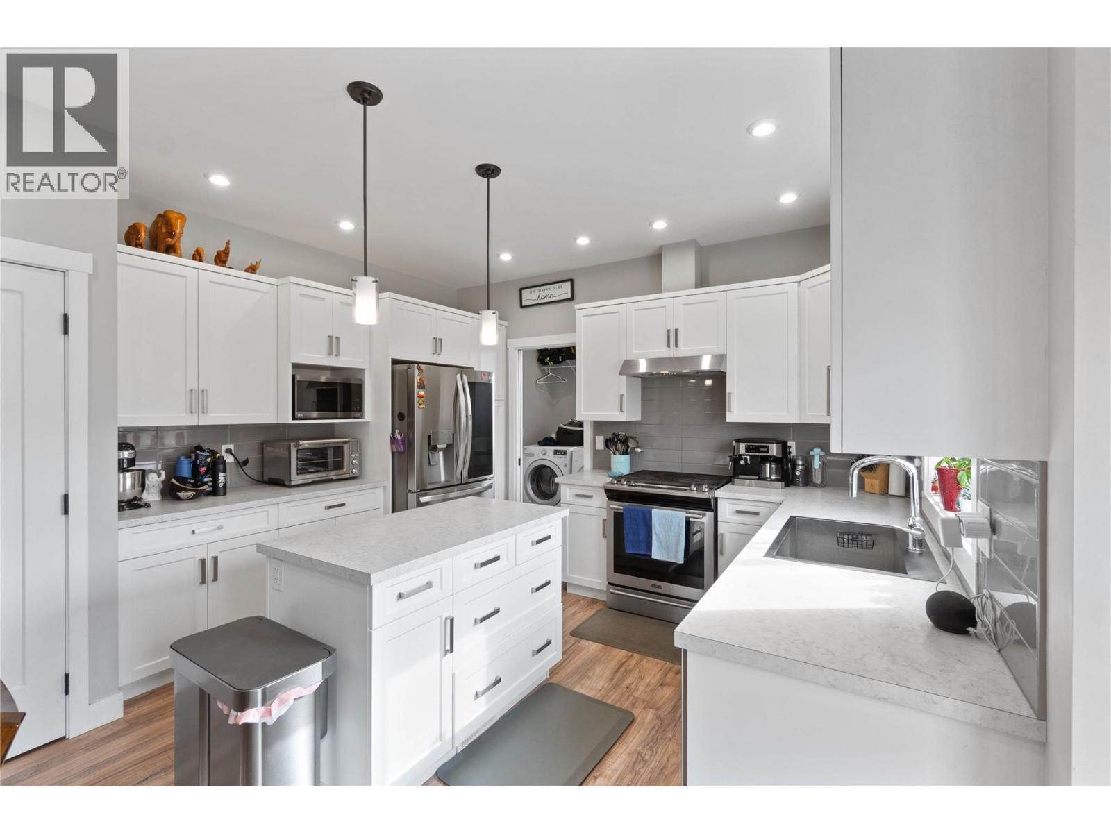 2567 YOUNG Avenue, Kamloops