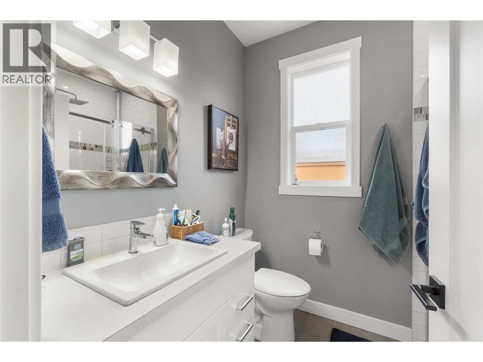 2567 YOUNG Avenue, Kamloops