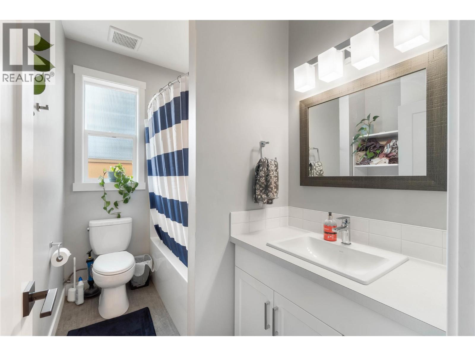 2567 YOUNG Avenue, Kamloops