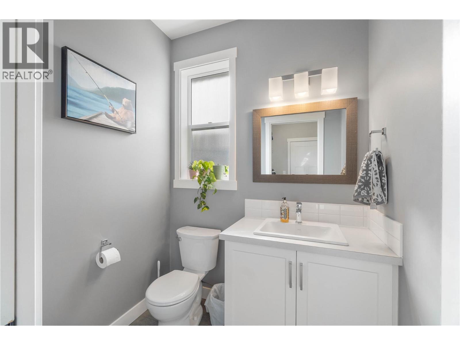 2567 YOUNG Avenue, Kamloops