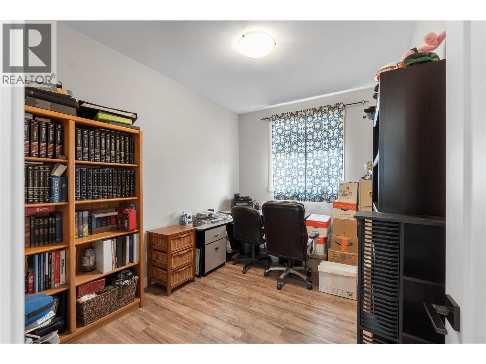 2567 YOUNG Avenue, Kamloops