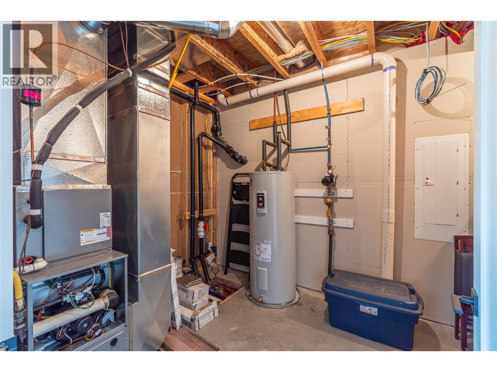 2567 YOUNG Avenue, Kamloops