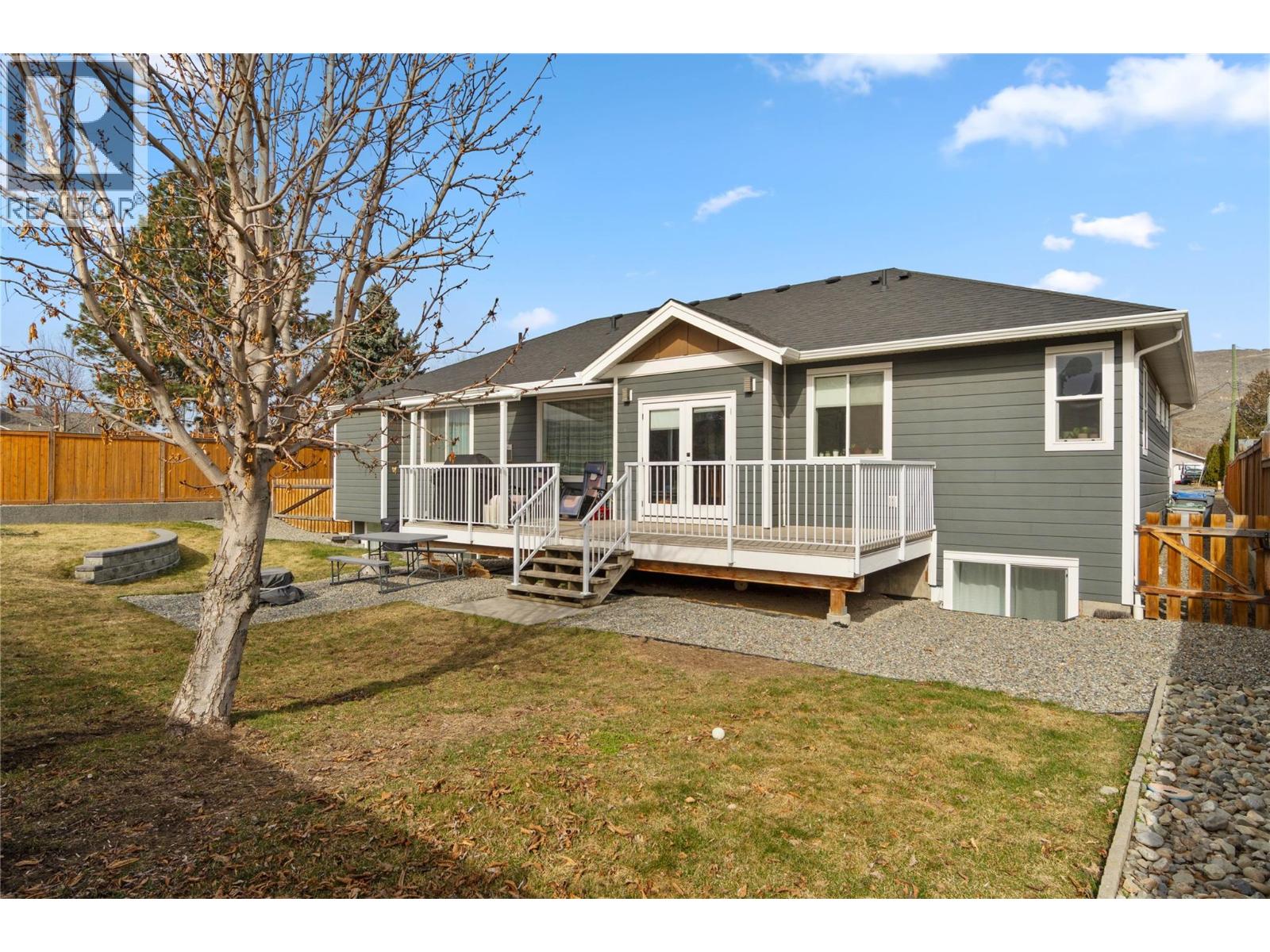 2567 YOUNG Avenue, Kamloops