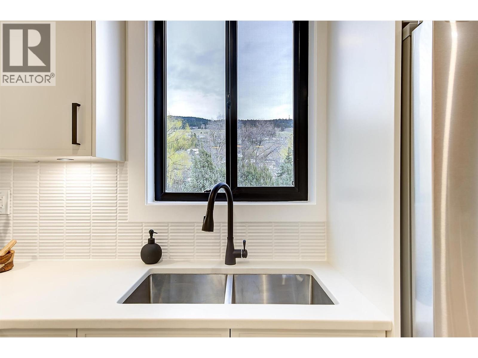 3590 Redecopp Road Unit# 2, Lake Country