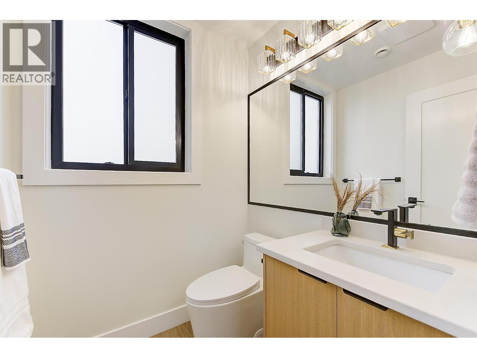 3590 Redecopp Road Unit# 2, Lake Country