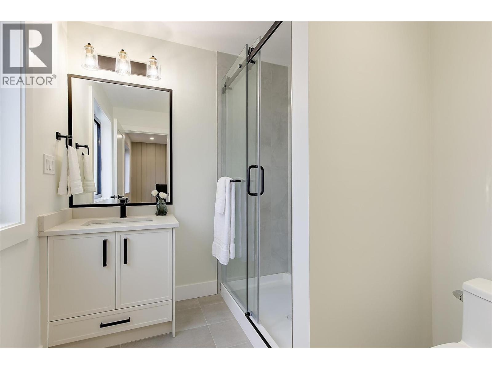 3590 Redecopp Road Unit# 2, Lake Country