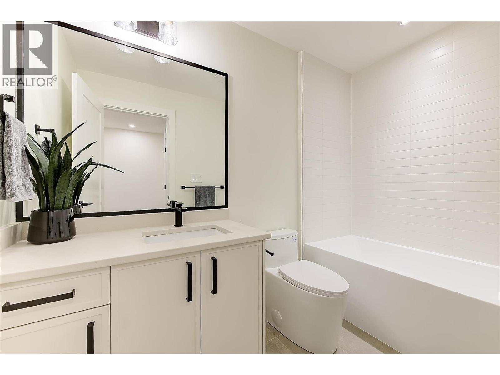 3590 Redecopp Road Unit# 2, Lake Country