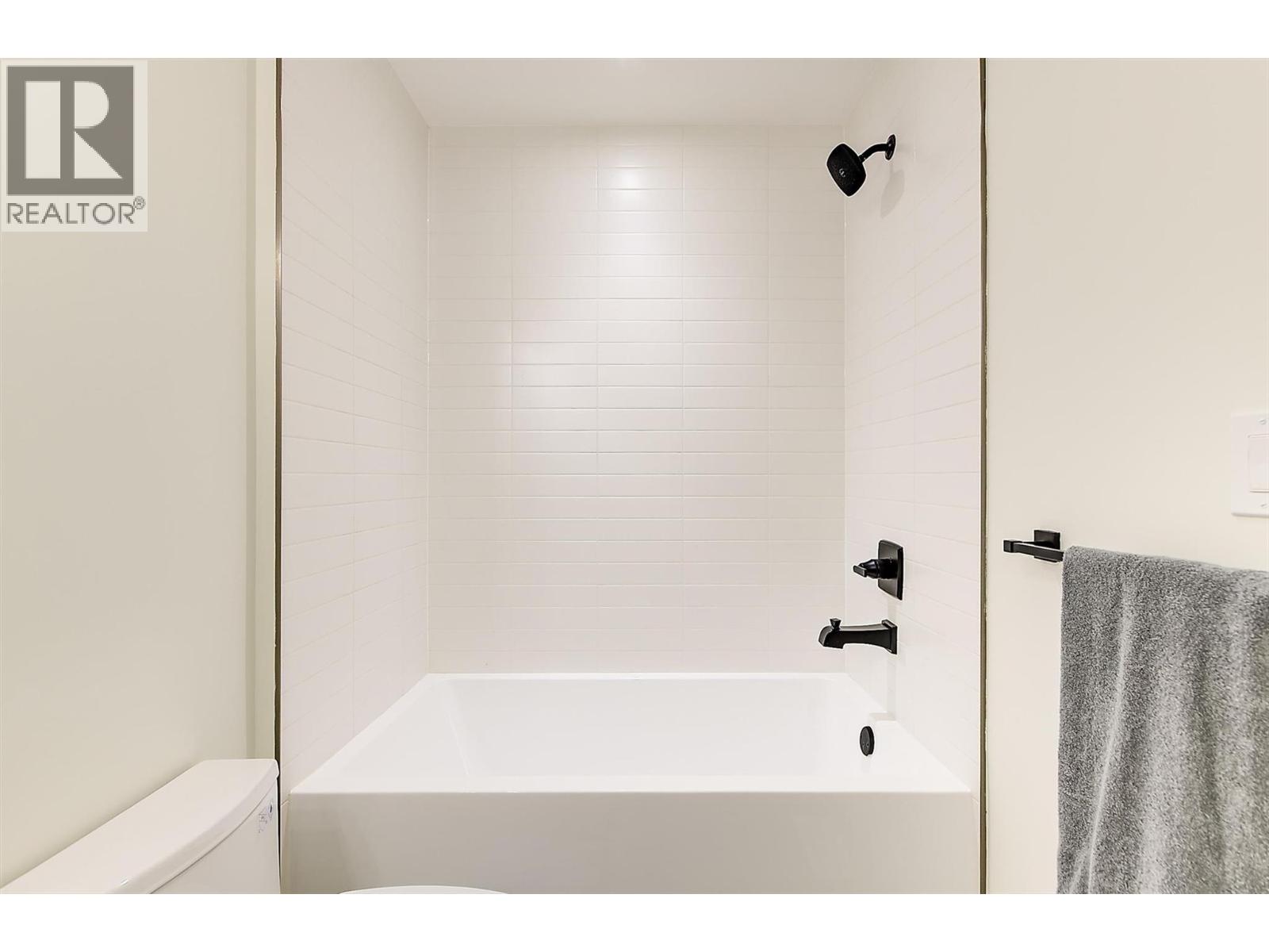 3590 Redecopp Road Unit# 2, Lake Country