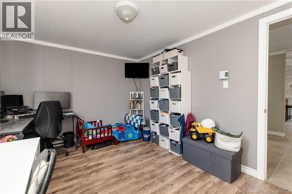 13 BLUE JAY STREET - 23