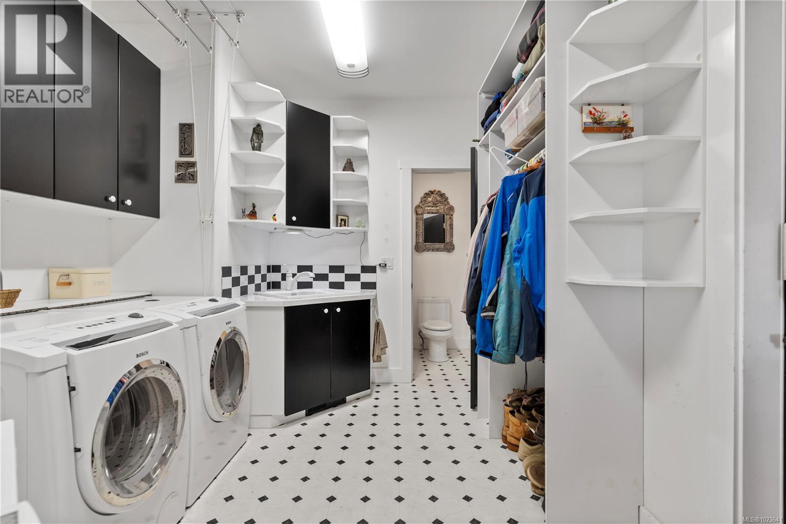  248 Suneagle Drive, Salt Spring