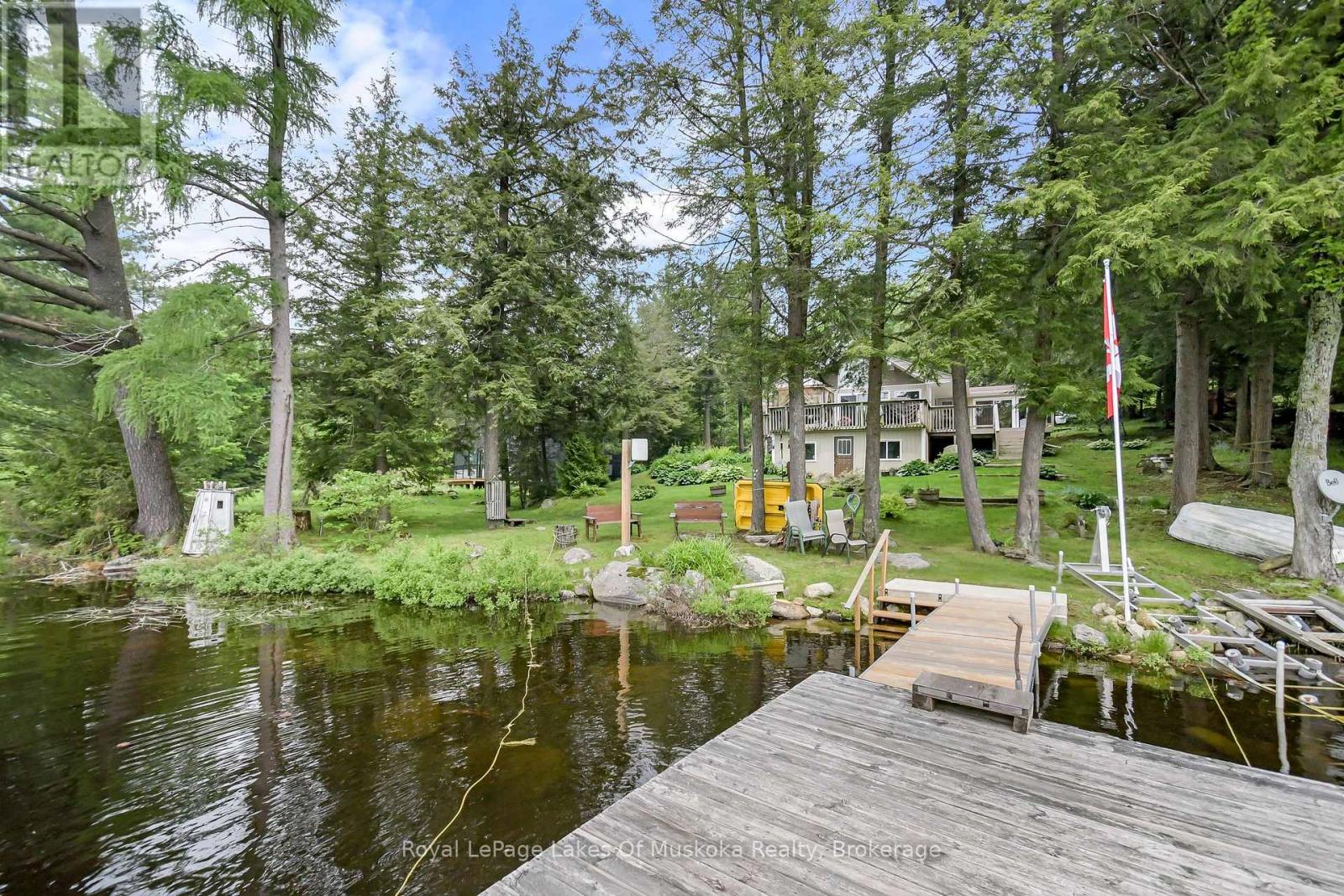 1019 LAKESHORE DRIVE N - 37